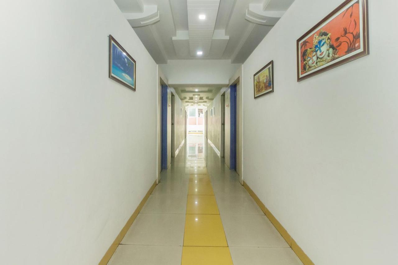 Flagship 4387 Hotel Theem Plaaza Nashik Exterior photo